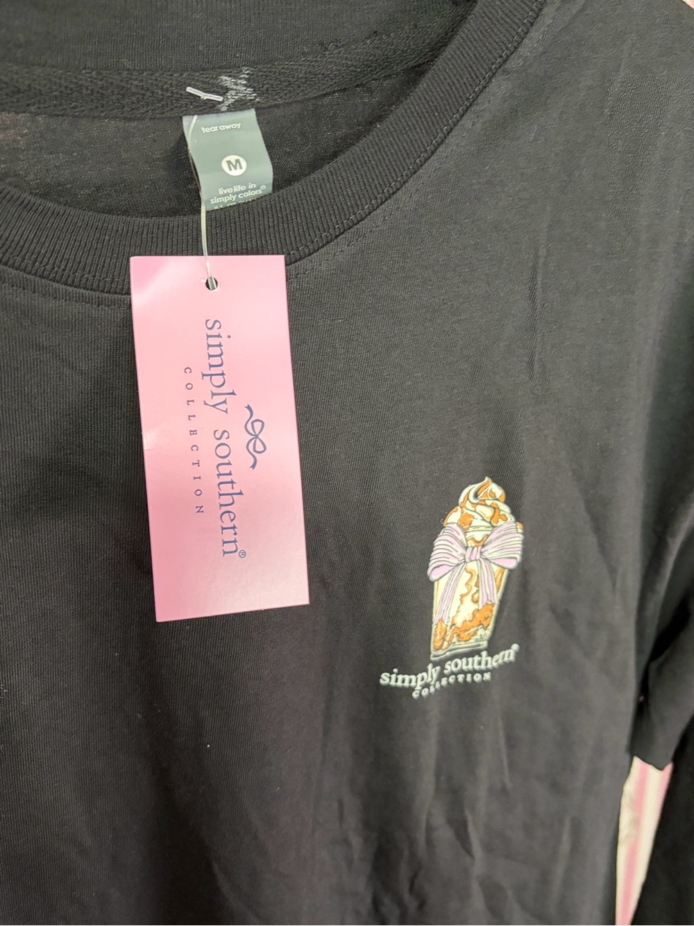 Simply southern NWT TEE M - Picture 2 of 4